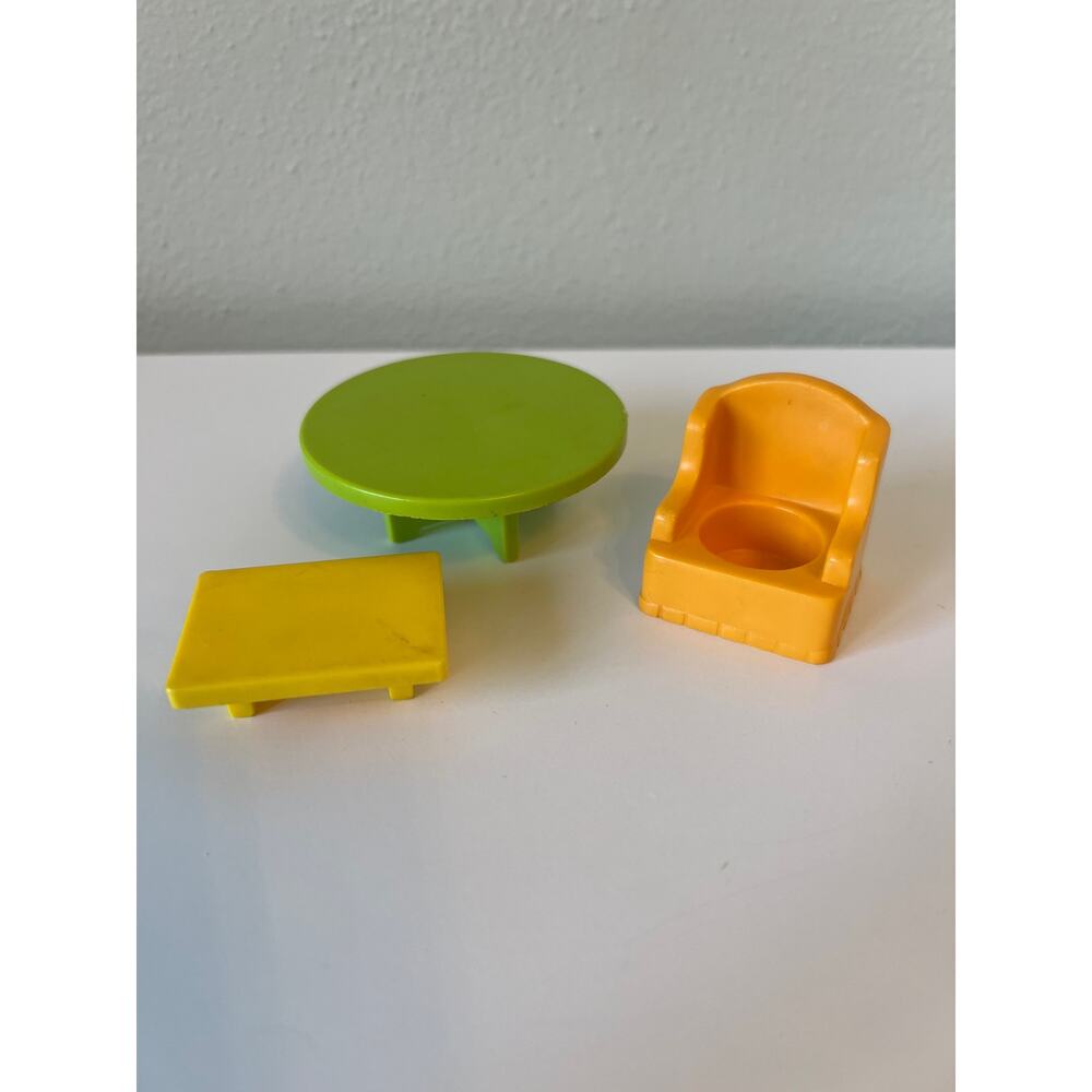 Vtg Fisher-Price Little People Orange Living Room chair Green Table Yellow Stool